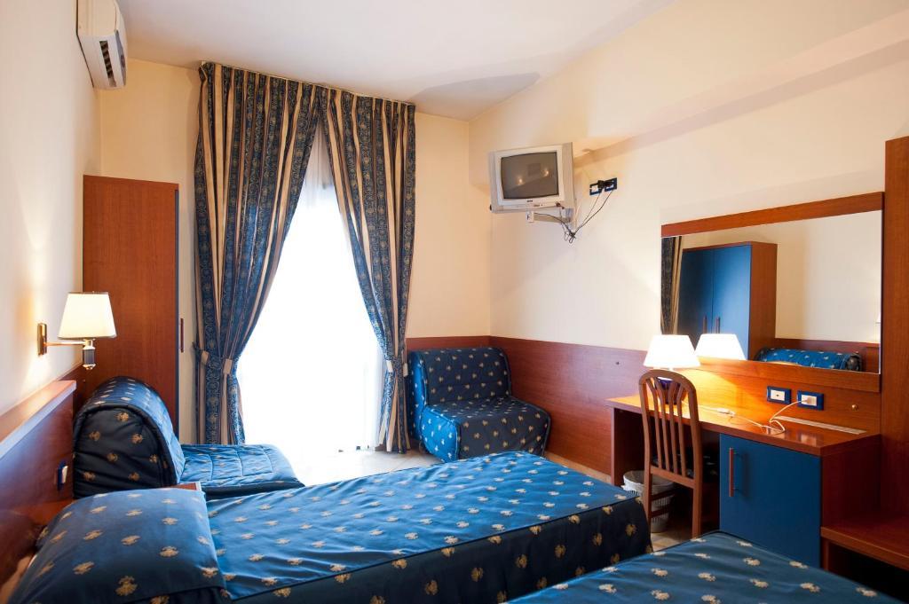 Hotel 4 Pini Rom Eksteriør billede